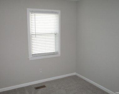 6435 New Market Way - Photo Thumbnail 12
