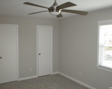 6435 New Market Way - Photo Thumbnail 7