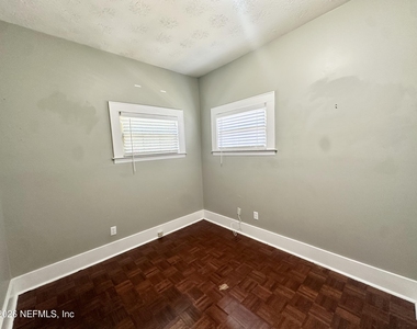 3867 Herschel Street - Photo Thumbnail 9