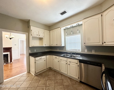 3867 Herschel Street - Photo Thumbnail 3