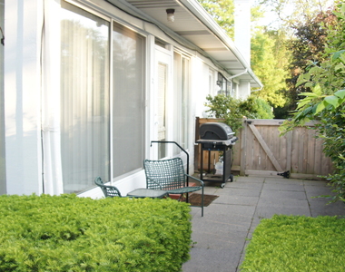 460 Highcrest Drive - Photo Thumbnail 40