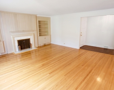 460 Highcrest Drive - Photo Thumbnail 5