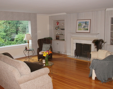 460 Highcrest Drive - Photo Thumbnail 25