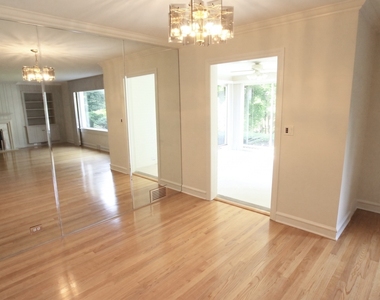 460 Highcrest Drive - Photo Thumbnail 13