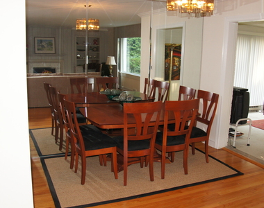 460 Highcrest Drive - Photo Thumbnail 29