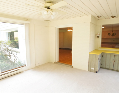460 Highcrest Drive - Photo Thumbnail 17