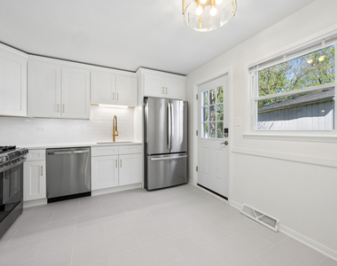 4396 Central Avenue - Photo Thumbnail 4