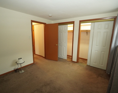 347 Dalewood Avenue - Photo Thumbnail 7