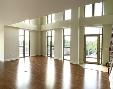 520 S Washington Street - Photo Thumbnail 3