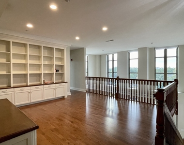 520 S Washington Street - Photo Thumbnail 18