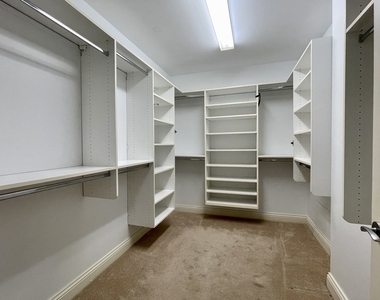 520 S Washington Street - Photo Thumbnail 14