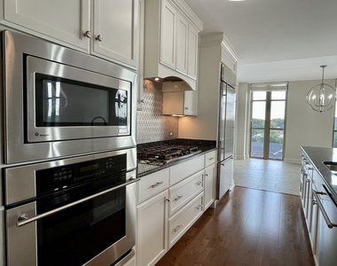 520 S Washington Street - Photo Thumbnail 9