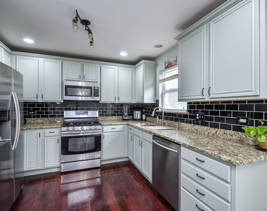 3169 Saganashkee Lane - Photo Thumbnail 5