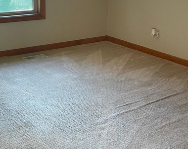 13356 Vicarage Drive - Photo Thumbnail 6