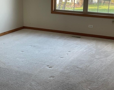13356 Vicarage Drive - Photo Thumbnail 9