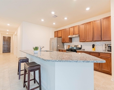 2114 Damasi Ln - Photo Thumbnail 9