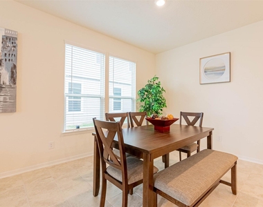 2114 Damasi Ln - Photo Thumbnail 18