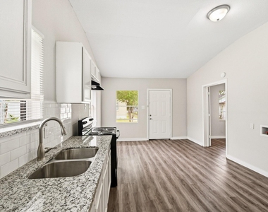 10001 Lucore Street - Photo Thumbnail 7