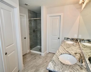 18226 Willow Edge Drive - Photo Thumbnail 10