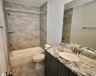 18226 Willow Edge Drive - Photo Thumbnail 12