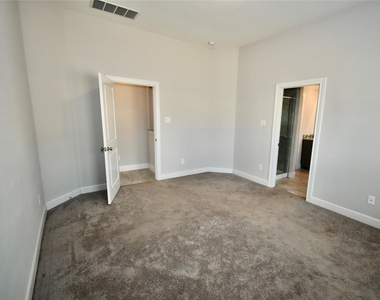 18226 Willow Edge Drive - Photo Thumbnail 11