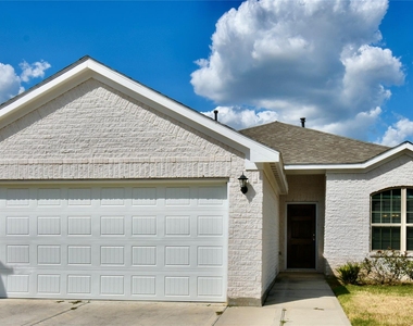 18226 Willow Edge Drive - Photo Thumbnail 2