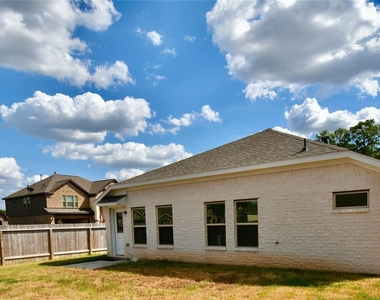 18226 Willow Edge Drive - Photo Thumbnail 14