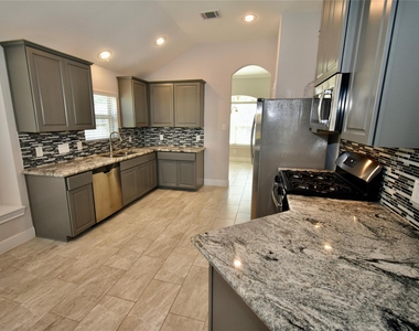 18226 Willow Edge Drive - Photo Thumbnail 5