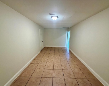 15811 Nutcracker Court - Photo Thumbnail 25