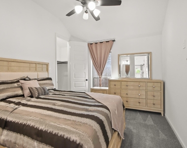 906 Sendero Trail - Photo Thumbnail 11