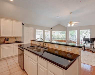 1107 Parkhaven Lane - Photo Thumbnail 3