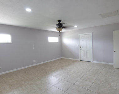 7941 Longridge Drive - Photo Thumbnail 14