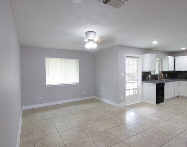 7941 Longridge Drive - Photo Thumbnail 3
