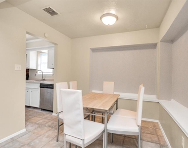4803 Beechaven Street - Photo Thumbnail 7