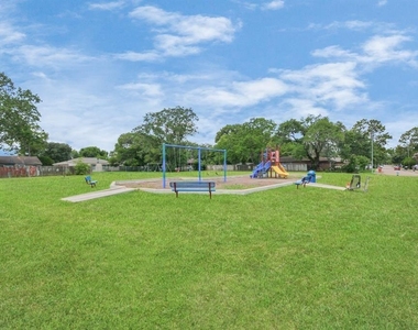 4803 Beechaven Street - Photo Thumbnail 27