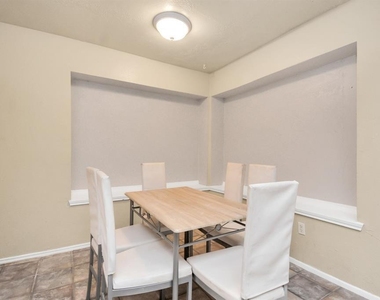 4803 Beechaven Street - Photo Thumbnail 6