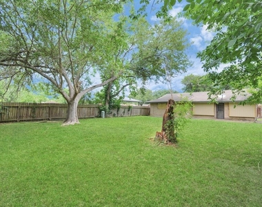 4803 Beechaven Street - Photo Thumbnail 26