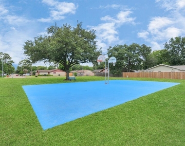 4803 Beechaven Street - Photo Thumbnail 28