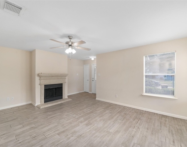 311 Remington Creek Drive - Photo Thumbnail 9