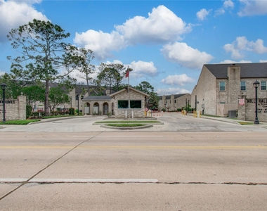 3088 Holly Hall Street - Photo Thumbnail 23
