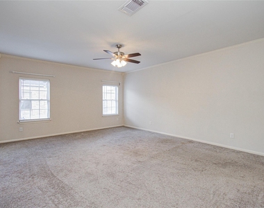 3088 Holly Hall Street - Photo Thumbnail 10