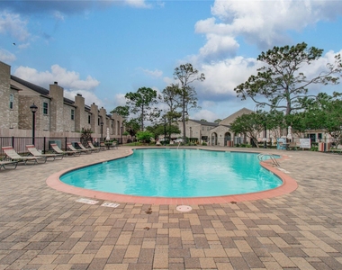 3088 Holly Hall Street - Photo Thumbnail 31