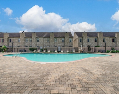 3088 Holly Hall Street - Photo Thumbnail 28