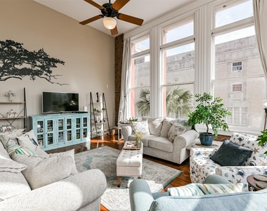 525 22nd Street - Photo Thumbnail 4