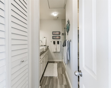 525 22nd Street - Photo Thumbnail 28