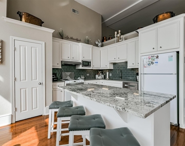 525 22nd Street - Photo Thumbnail 12