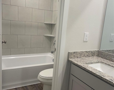5810 Blue Grama Drive - Photo Thumbnail 13