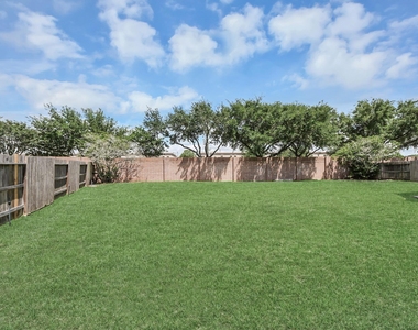 5527 Moss Meadow Court - Photo Thumbnail 18