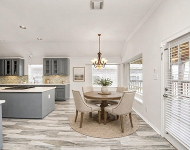 5527 Moss Meadow Court - Photo Thumbnail 8