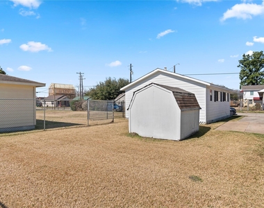 4906 Farmer Street - Photo Thumbnail 7